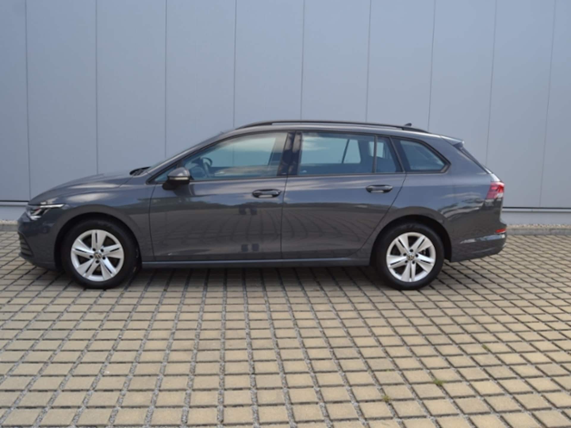 Volkswagen Golf Variant Life