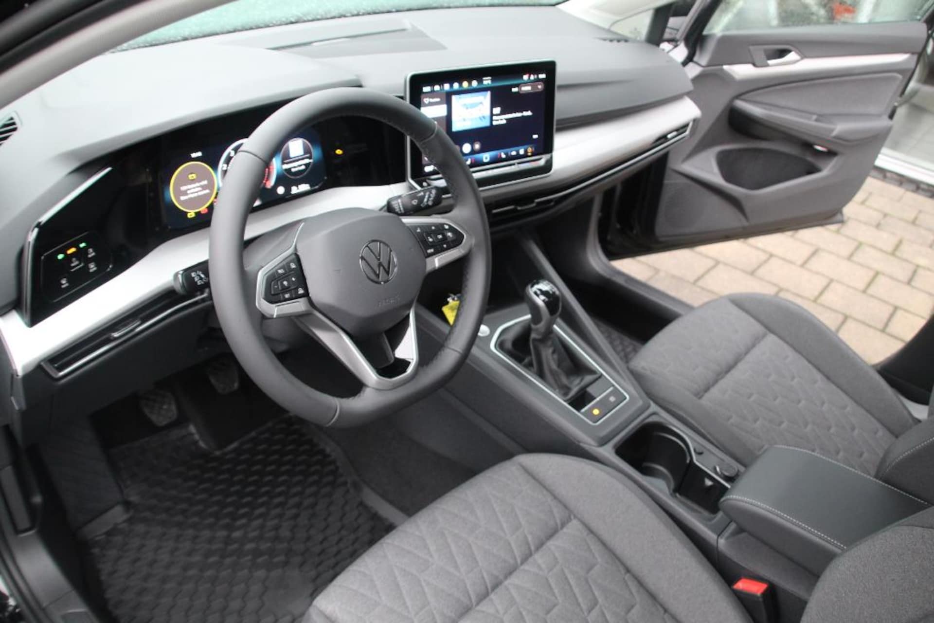 Volkswagen Golf Life