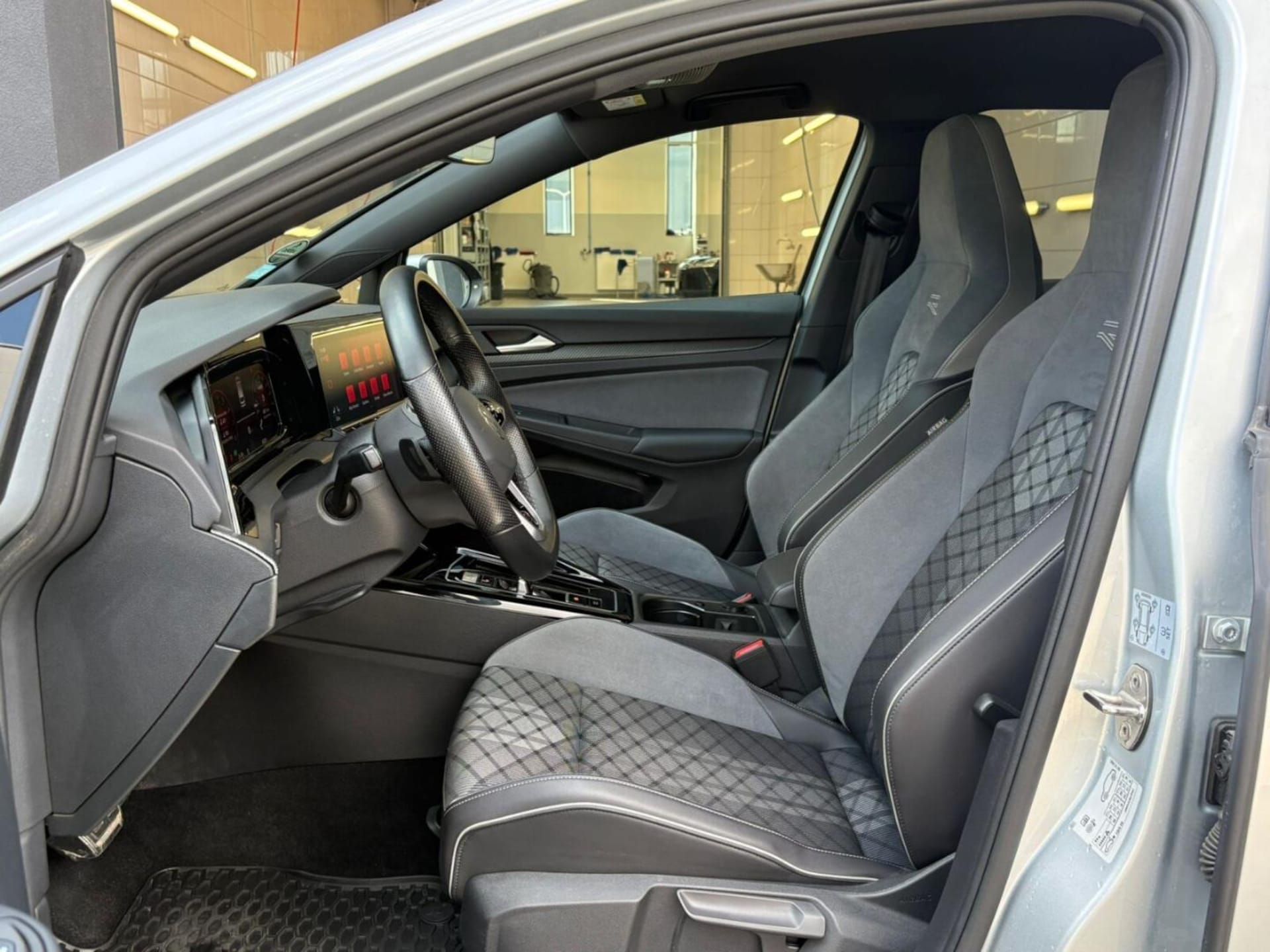 Volkswagen Golf Variant R-Line