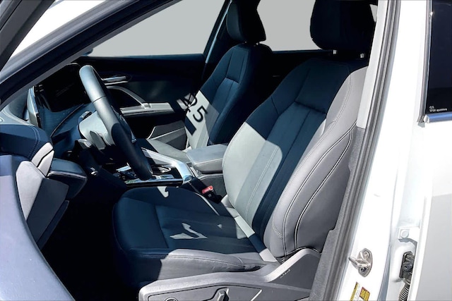 2025 Audi Q5 Premium - Photo 15