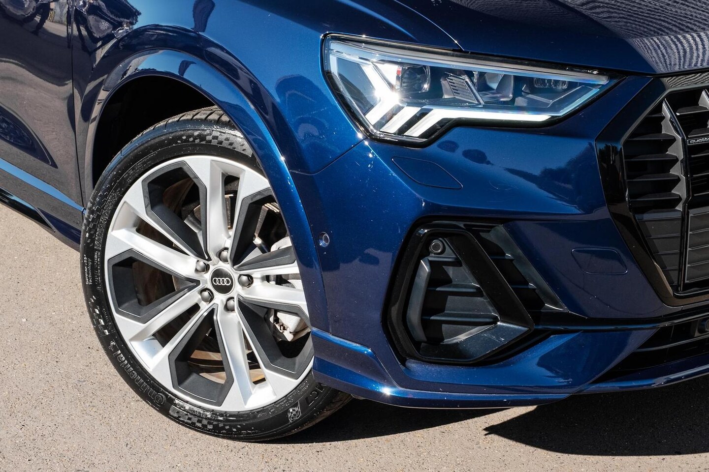 Image about Audi Q3 S line 40 TFSI quattro S tronic
