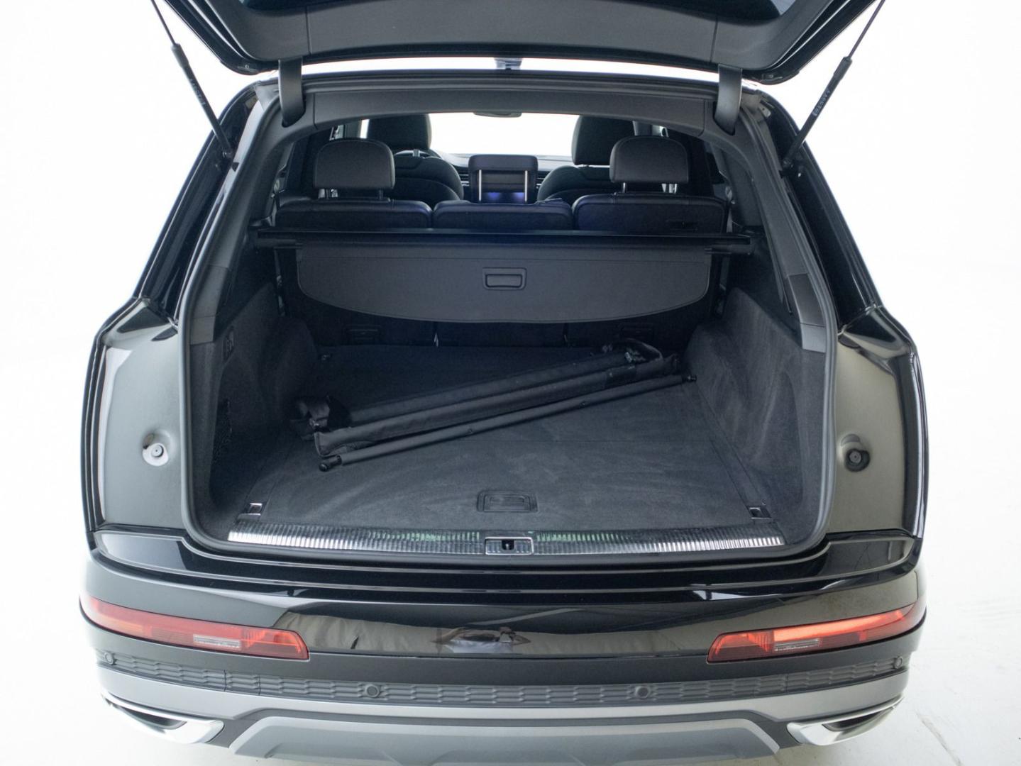Image about Audi Q7 50 TDI quattro tiptronic