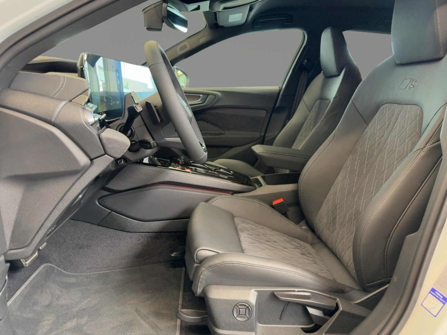 Bild über Audi A5 Avant TDI quattro 150 kW S tronic - für weitere Informationen kontaktieren Sie den Audi Partner