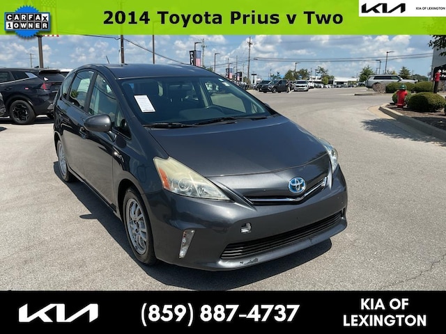 Photo of 2014 Toyota Prius v 