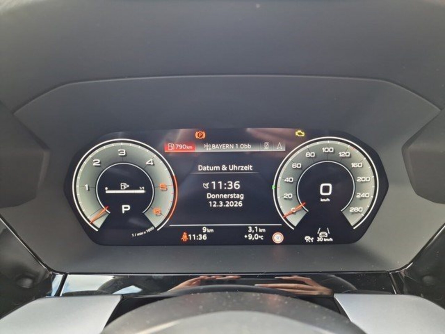 Bild über Audi A3 Limousine TDI S tronic - für weitere Informationen kontaktieren Sie den Audi Partner