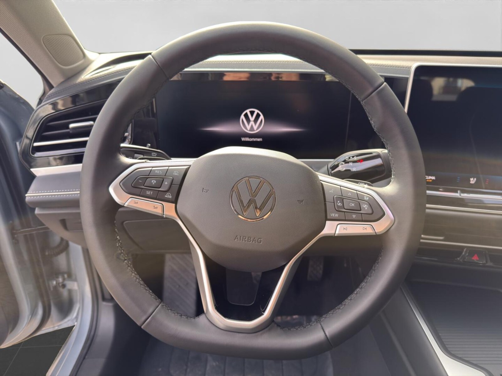 Volkswagen Passat – Bild 11