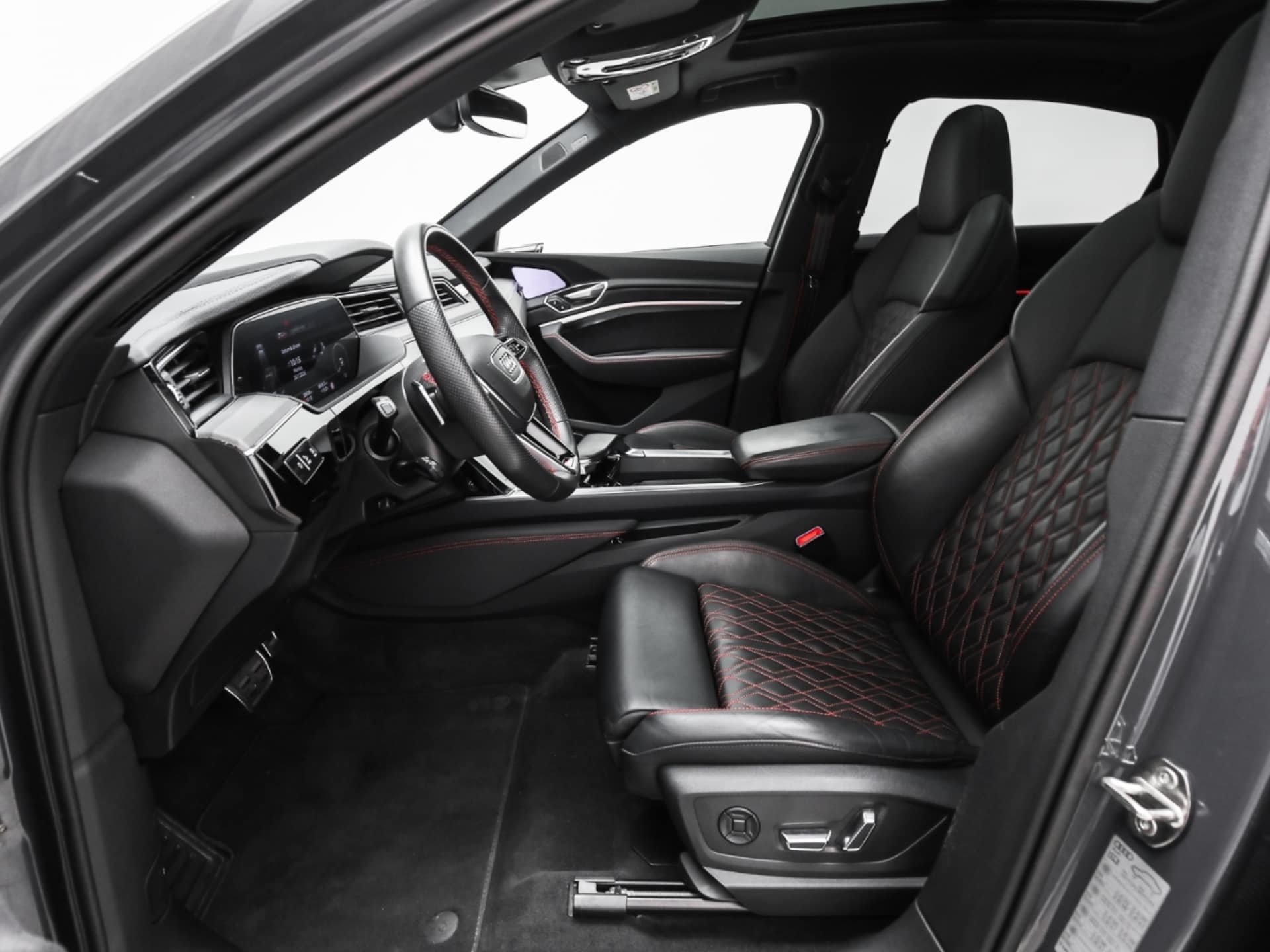 Audi Q8 Sportback e-tron S line