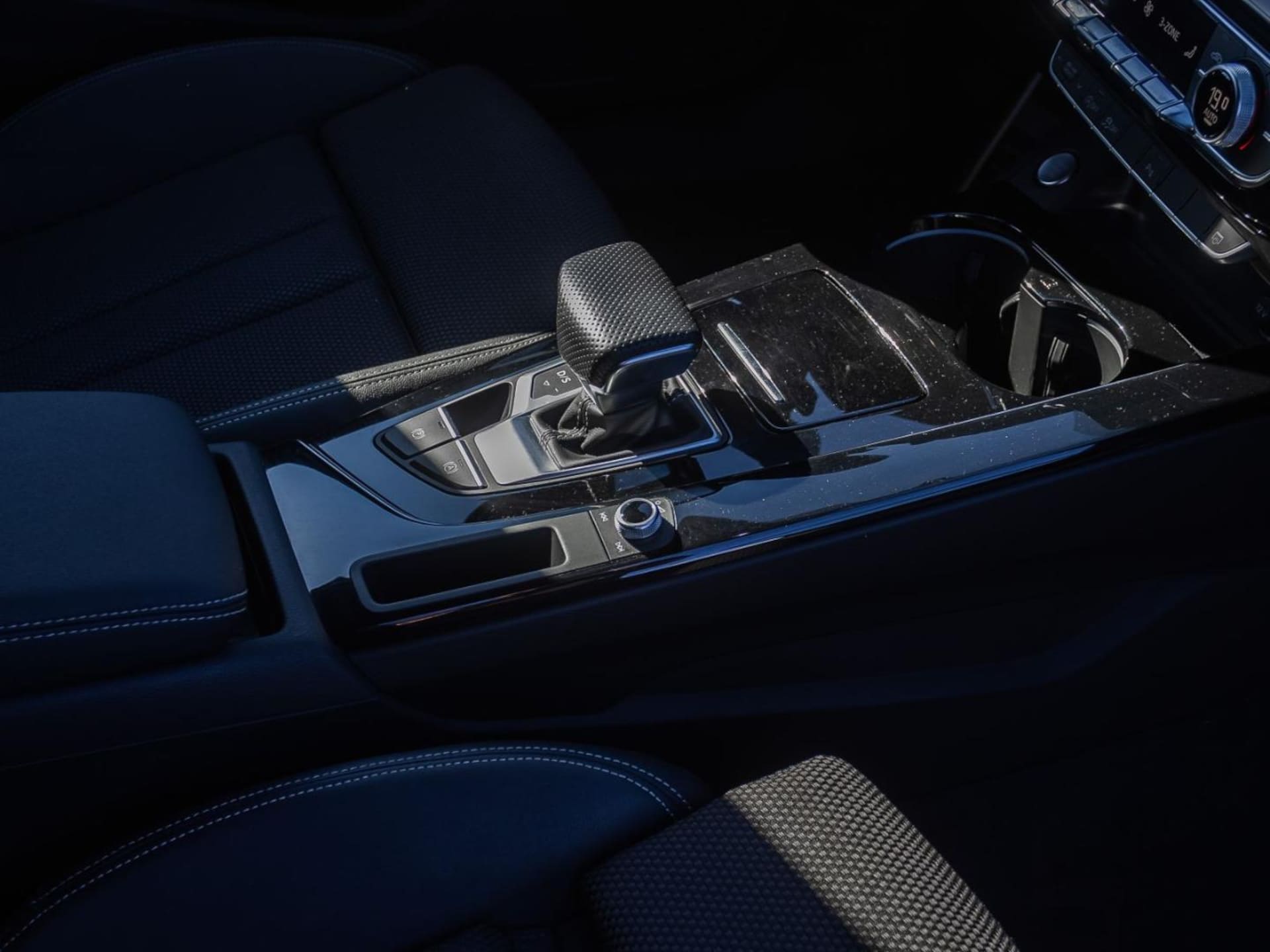 Audi A4 Avant S line