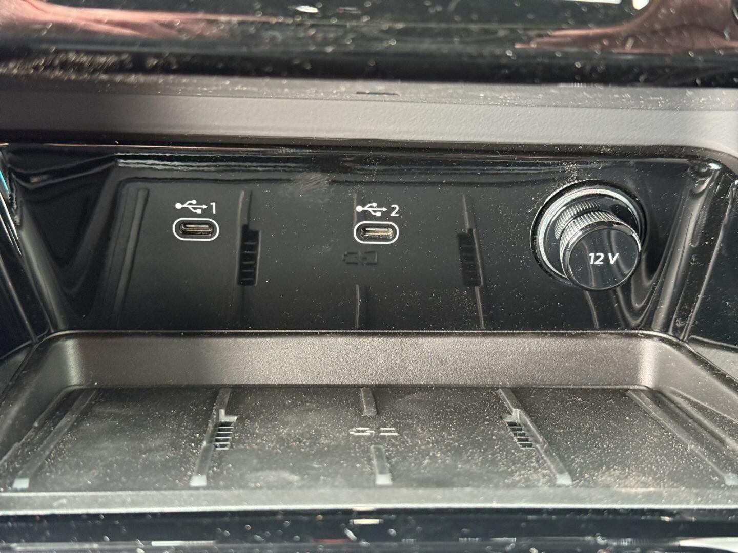Bild über Audi Q5 SUV TDI quattro 150 kW S tronic - für weitere Informationen kontaktieren Sie den Audi Partner