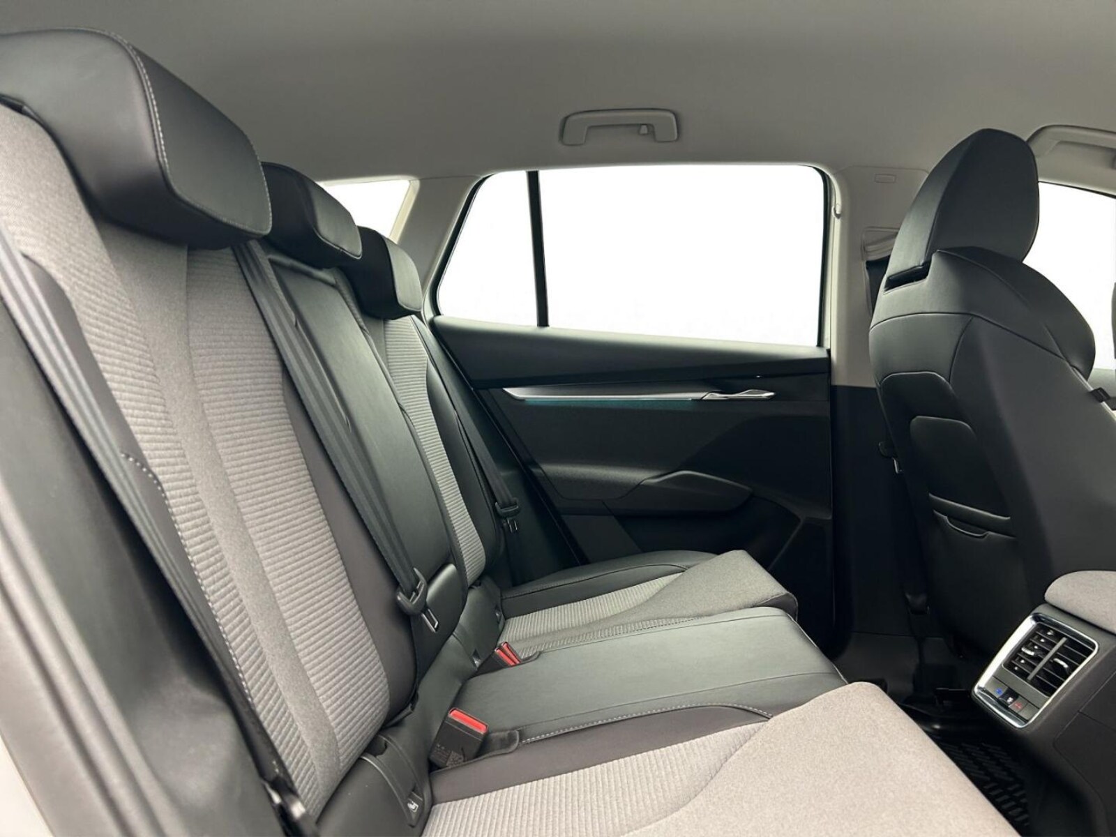 Škoda Enyaq – Bild 17