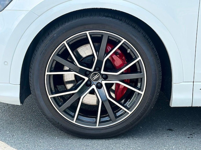 2022 Audi SQ8