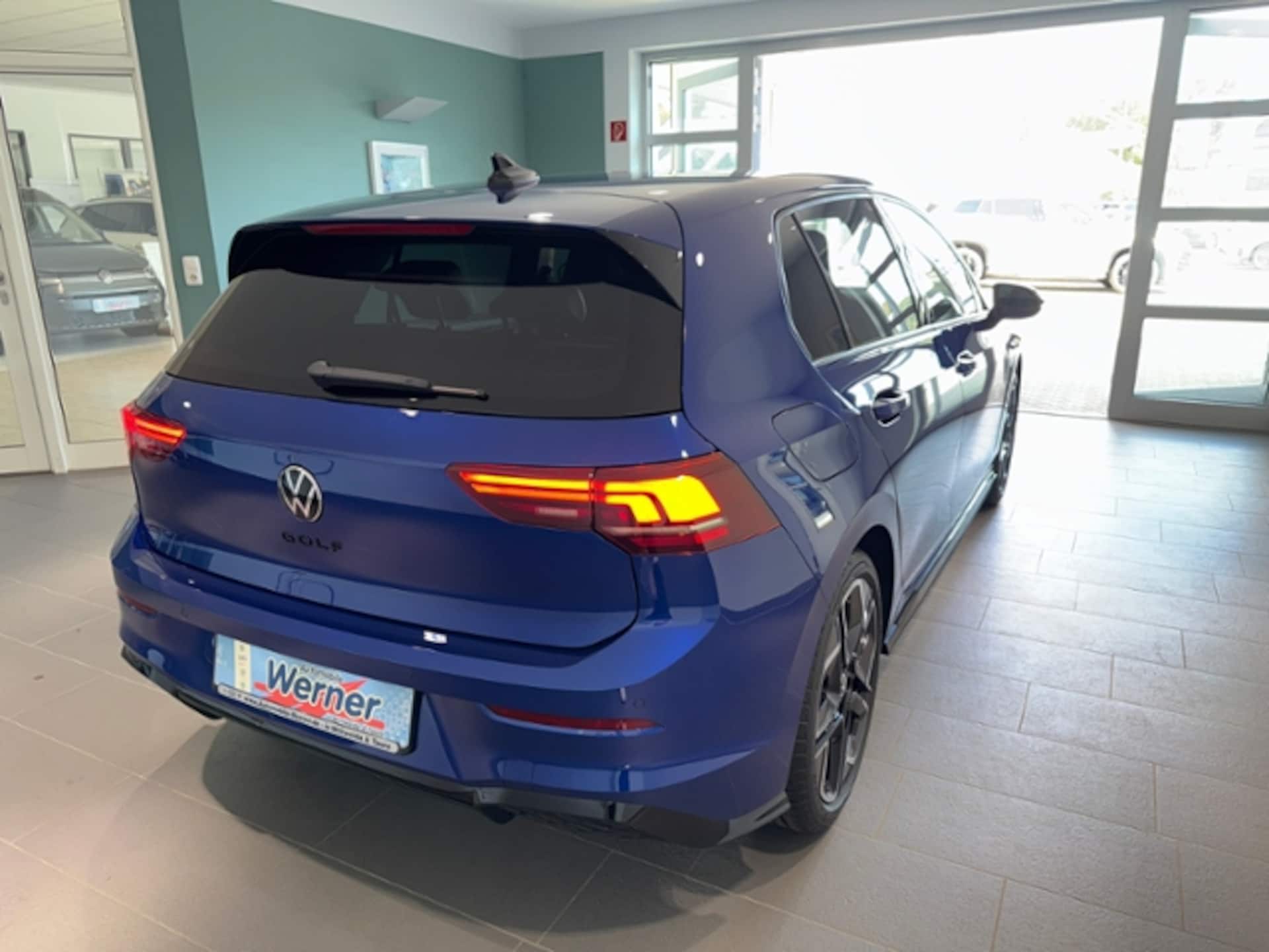 Volkswagen Golf R-Line