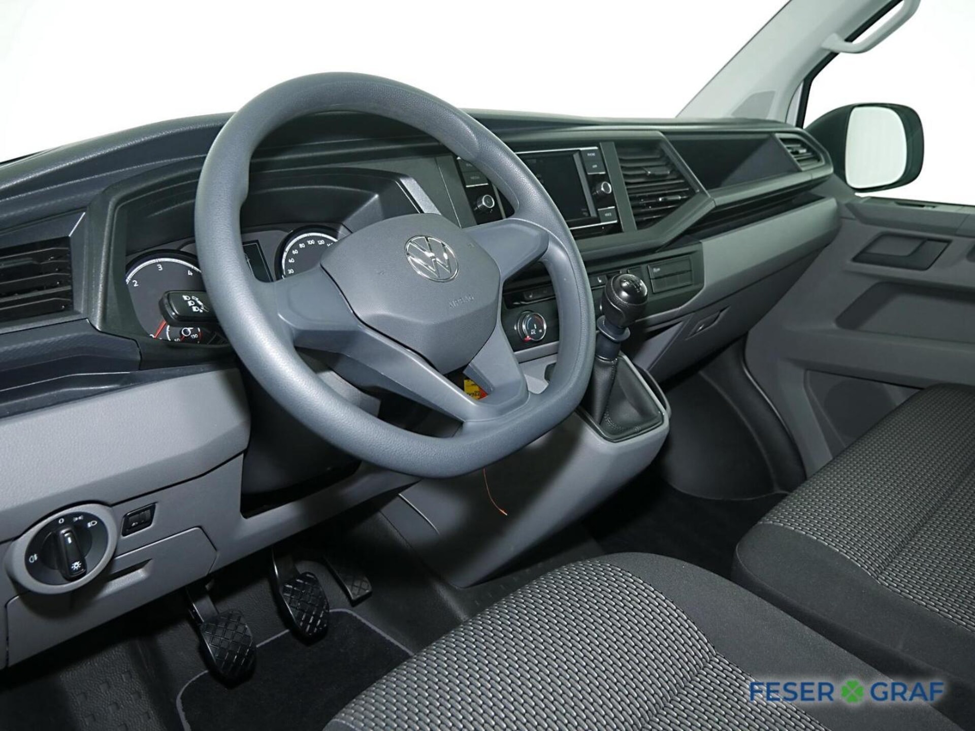 Volkswagen T6.1 Transporter Kombi kurzer Radstand
