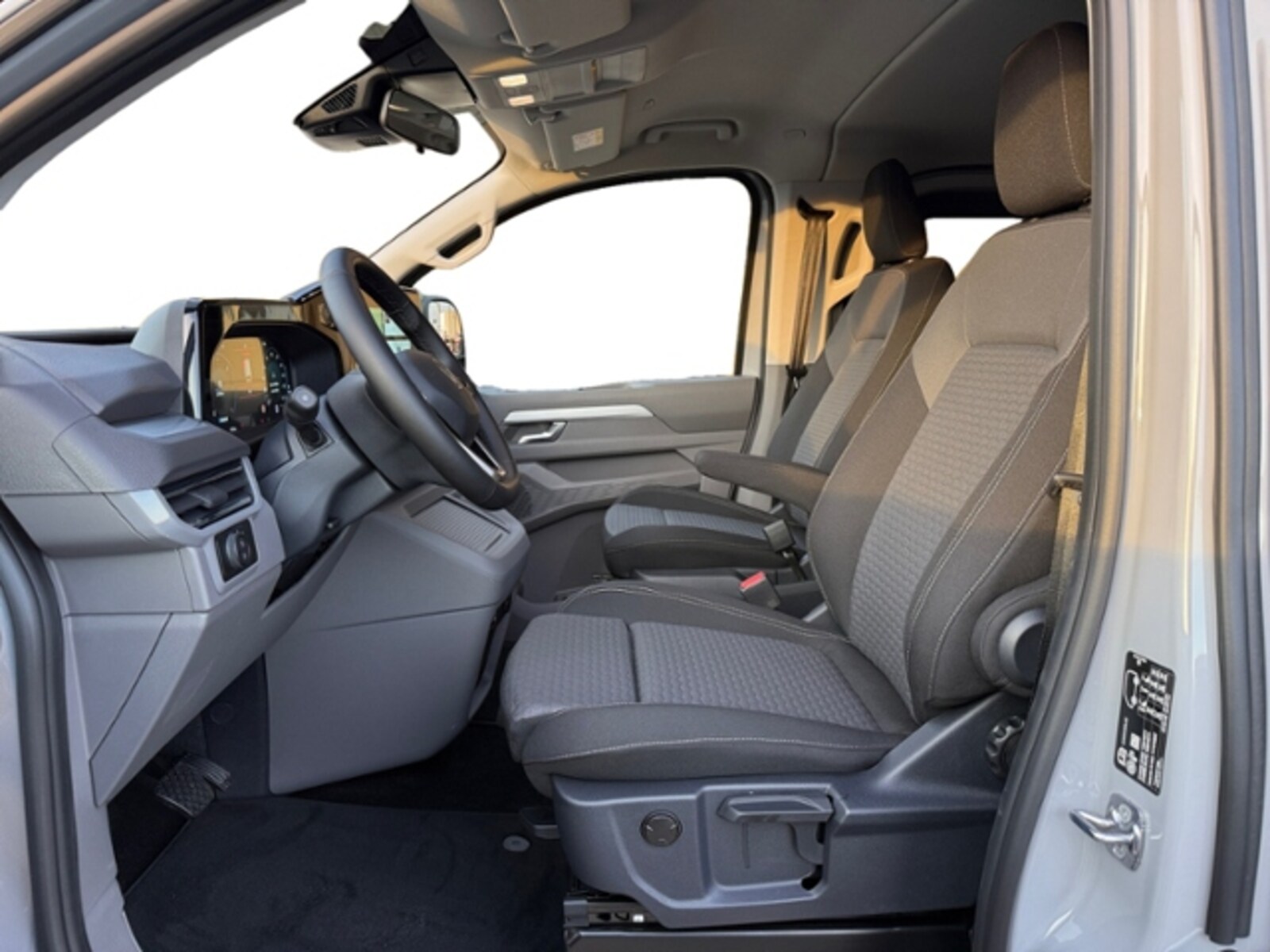 Volkswagen Caravelle – Bild 9
