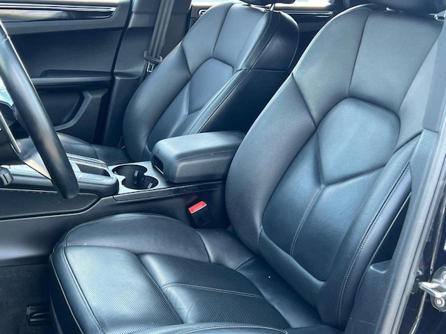 2020 Porsche Macan