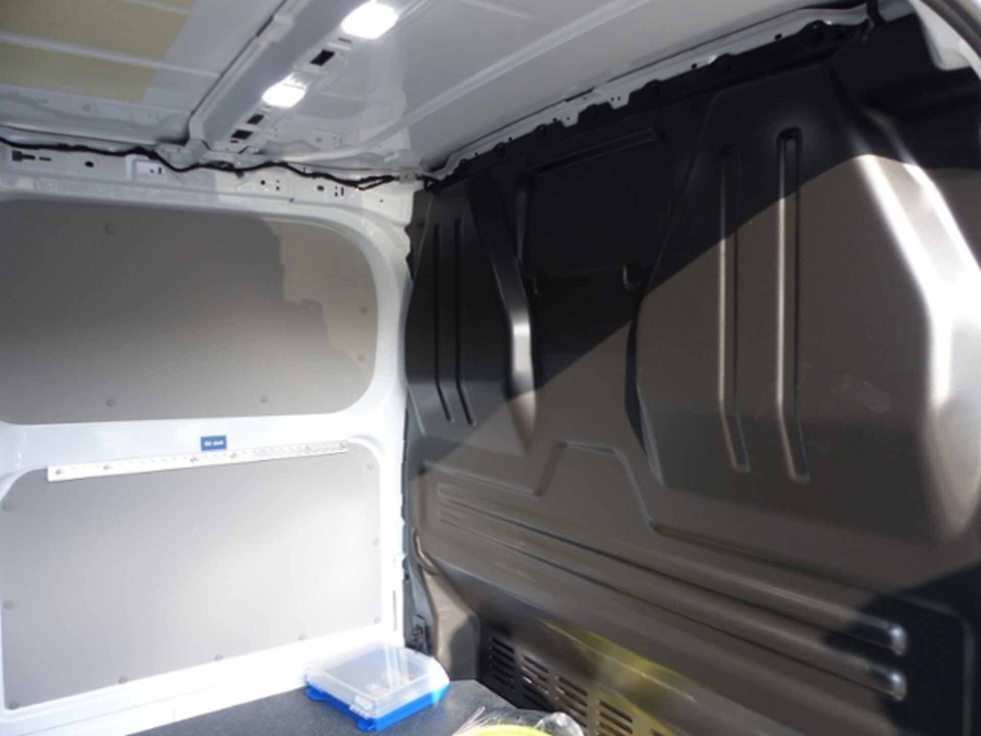 Volkswagen Transporter Kasten langer Radstand