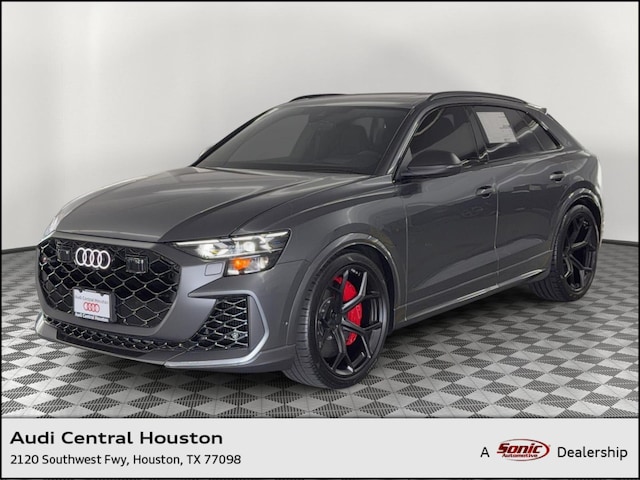 2026 Audi RS Q8 SUV performance