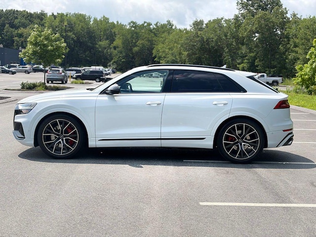 2022 Audi SQ8