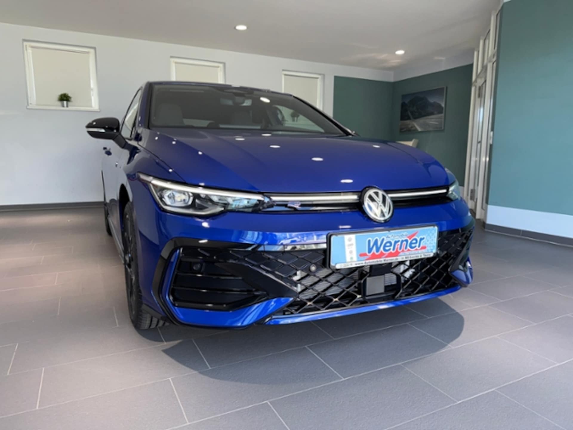 Volkswagen Golf R-Line