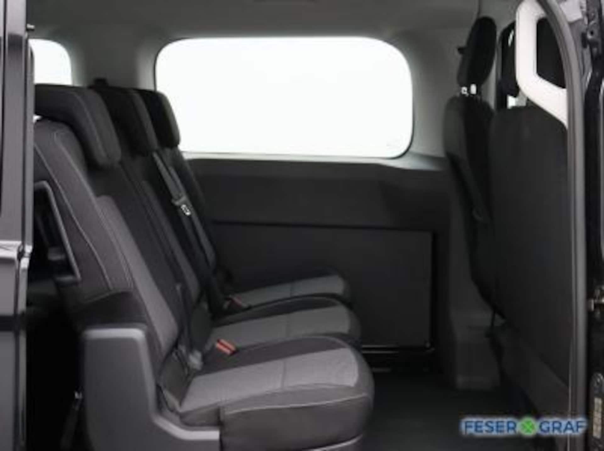 Volkswagen Transporter Kombi kurzer Radstand