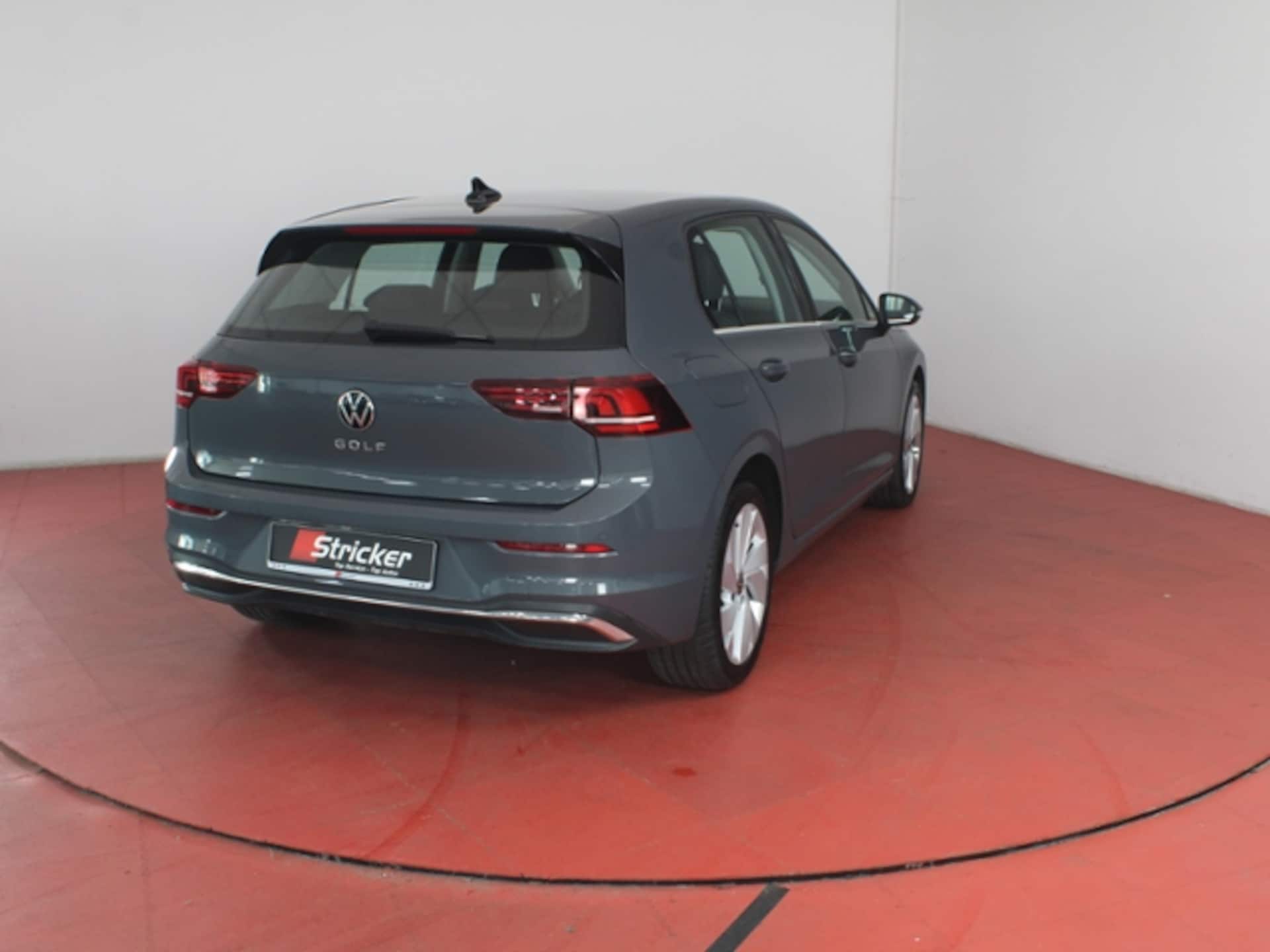 Volkswagen Golf Style