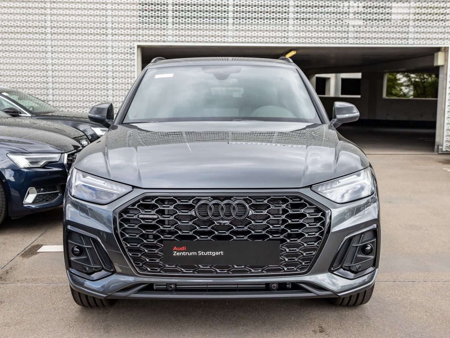 Bild über Audi Q5 Sportback TFSI e S line business 50 TFSI e quattro S tronic - für weitere Informationen kontaktieren Sie den Audi Partner