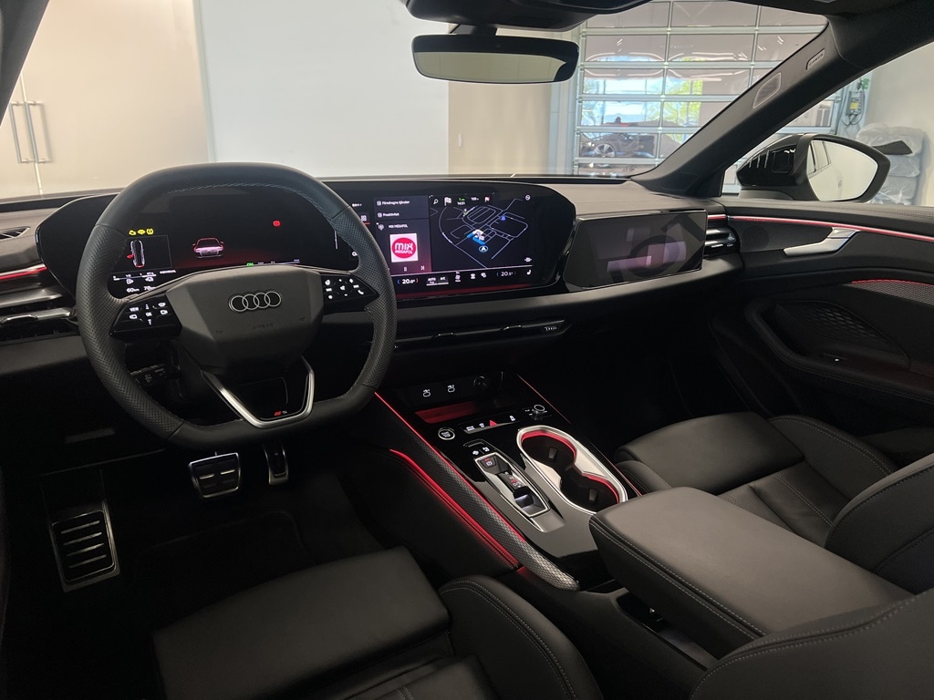 Bild som visar Audi A6 Avant e-hybrid A6 Avant e-hybrid quattro S line Edition 270 kWS tronic - för mer information kontakta din Audi Partner