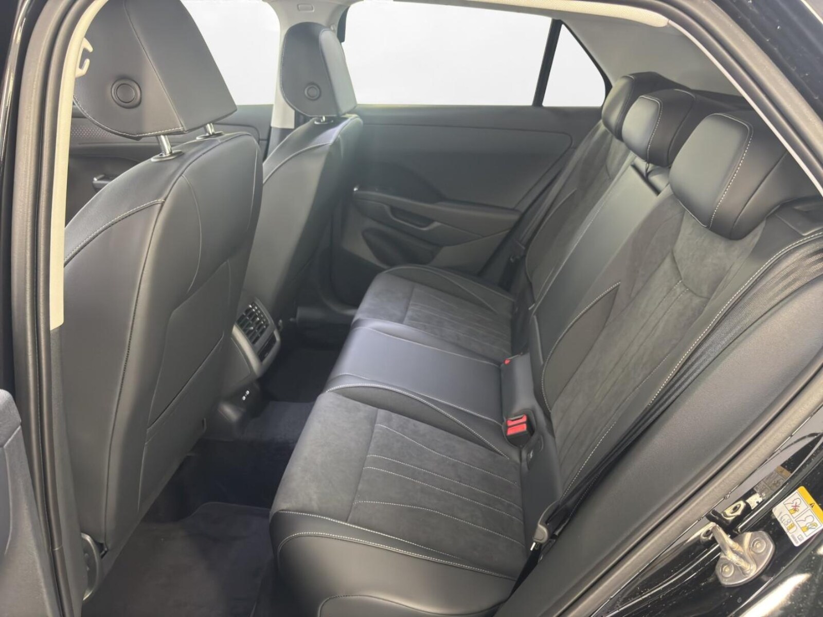 Volkswagen T-Roc – Bild 12