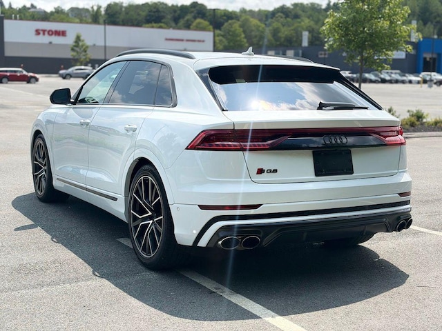 2022 Audi SQ8