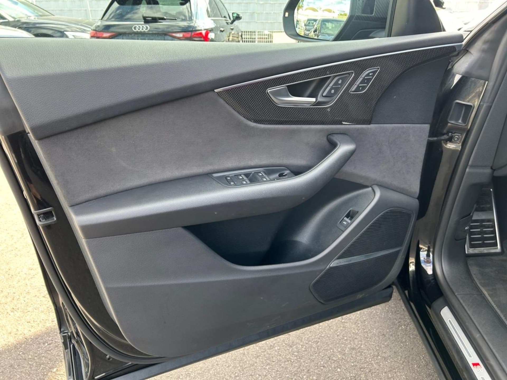 Audi SQ8 SUV