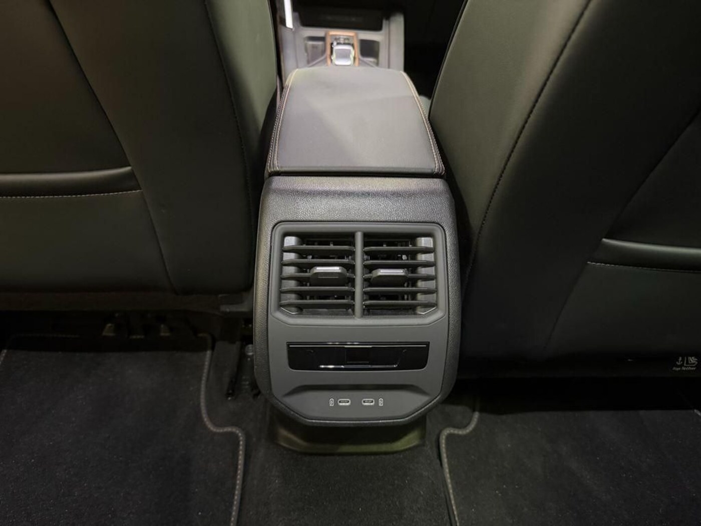 CUPRA Formentor 1.5 TSI e-Hybrid DSG 150 kW (204 CV) — photo 13
