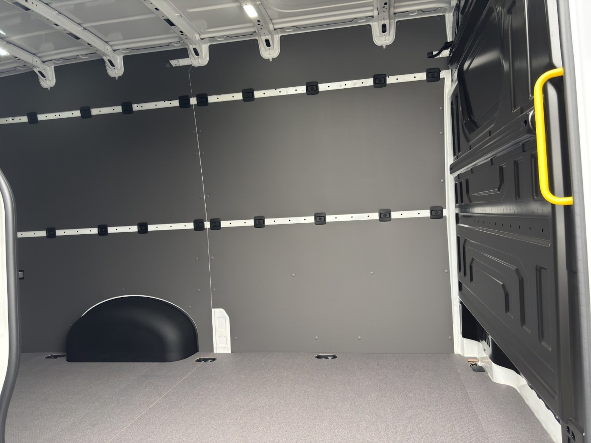 Volkswagen Crafter Kasten mittlerer Radstand
