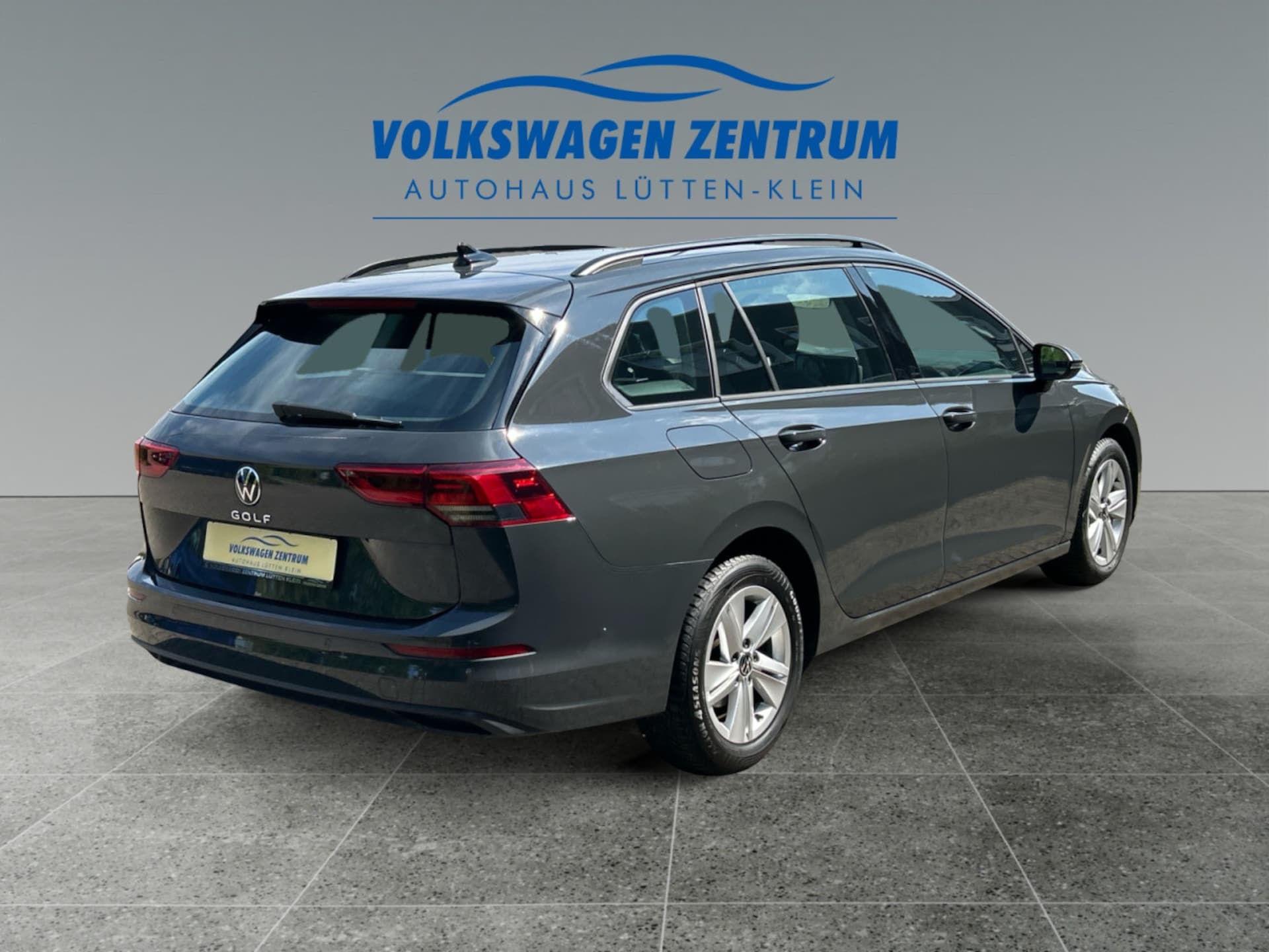 Volkswagen Golf Variant Life