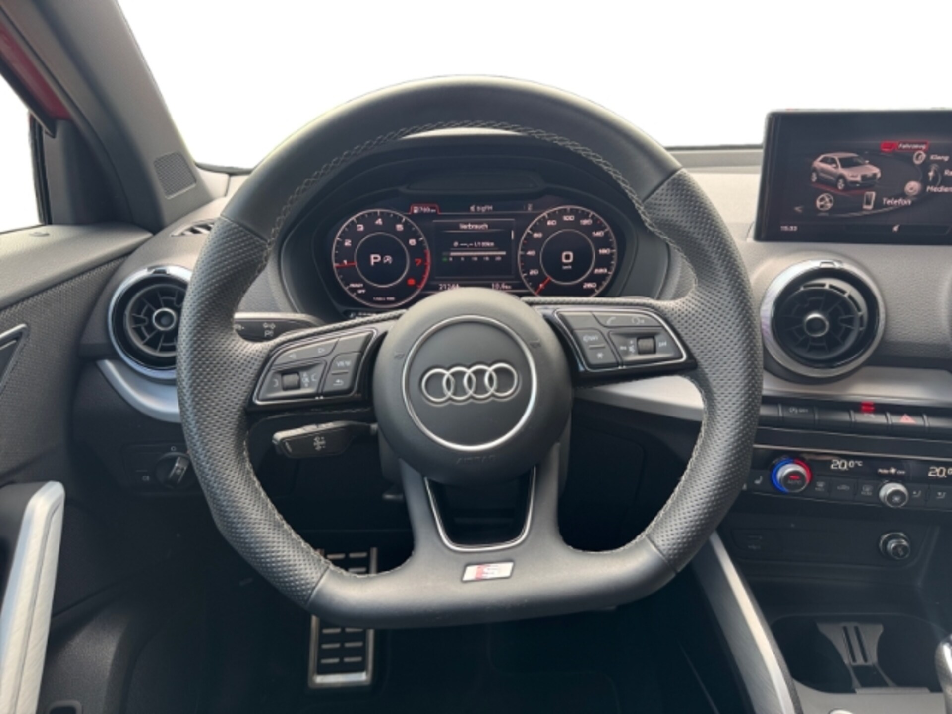 Audi Q2 S line