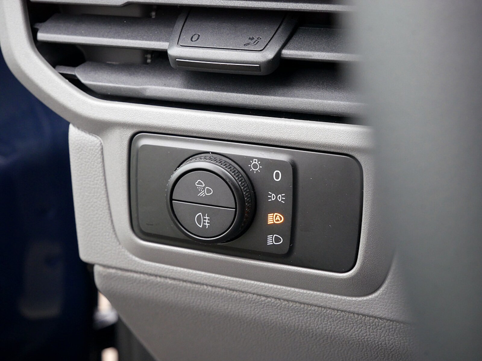 Volkswagen Transporter Kasten kurzer Radstand – Bild 27