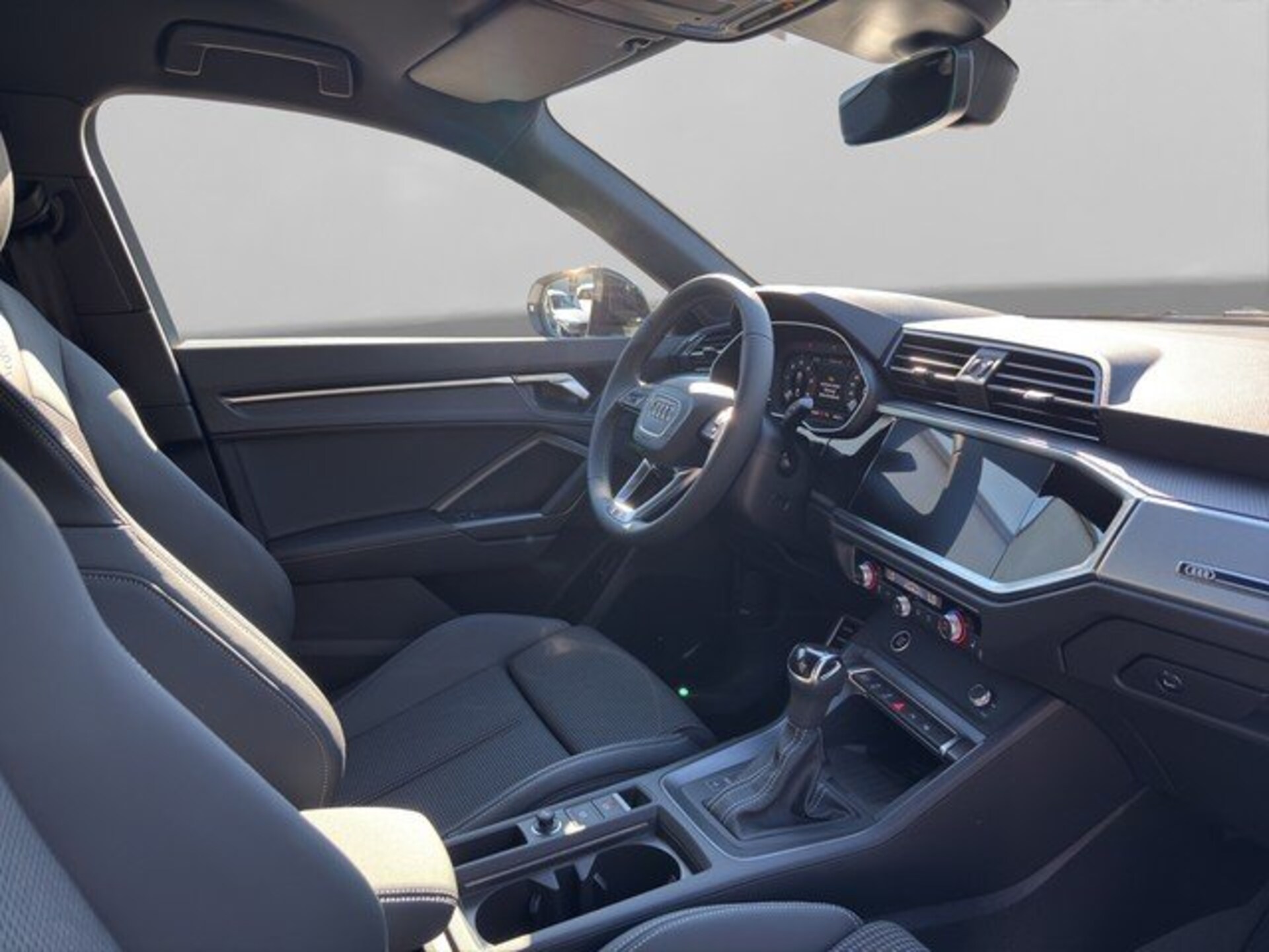 Audi Q3 Sportback S line