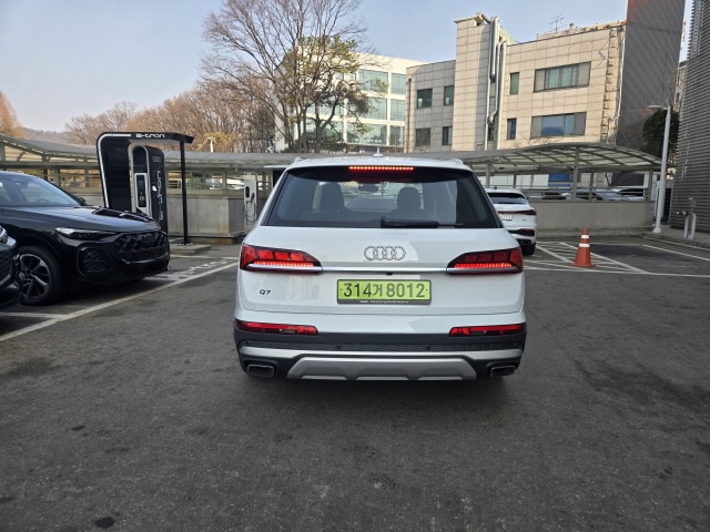 Audi Q7 50 TDI quattro 210 286 kW hp tiptronic 3