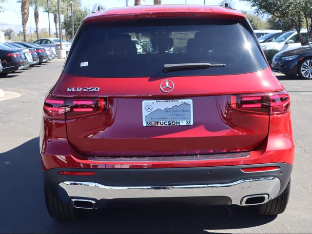 2026 Mercedes-Benz GLB 250