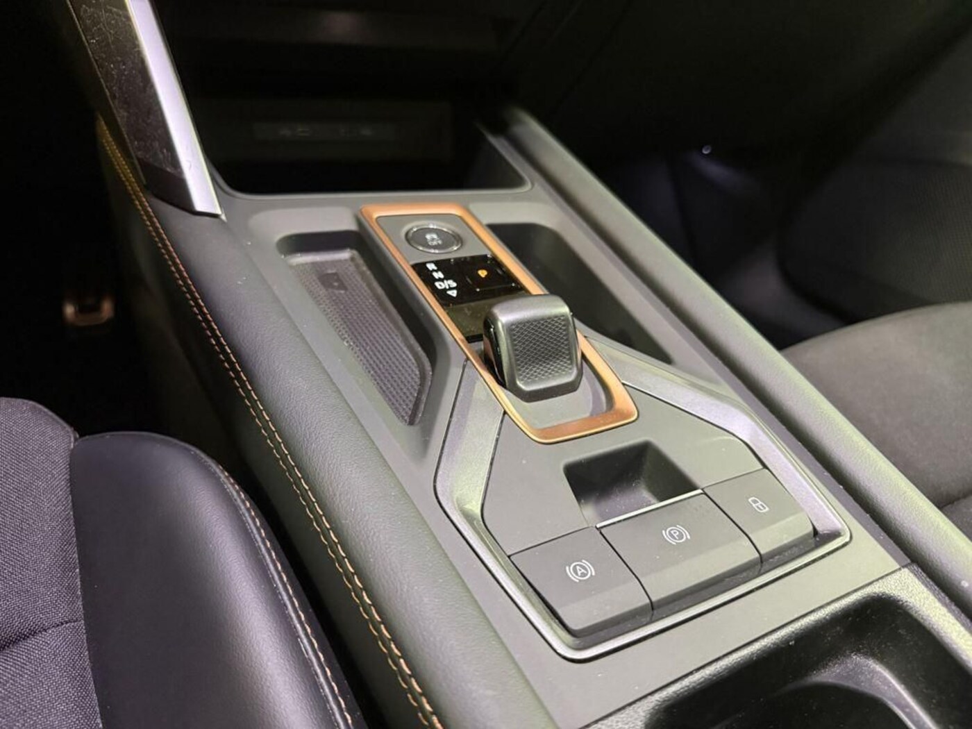 CUPRA Formentor 1.5 TSI e-Hybrid DSG 150 kW (204 CV) — photo 12