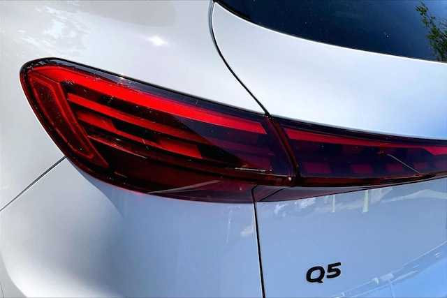 2025 Audi Q5 Premium - Photo 55