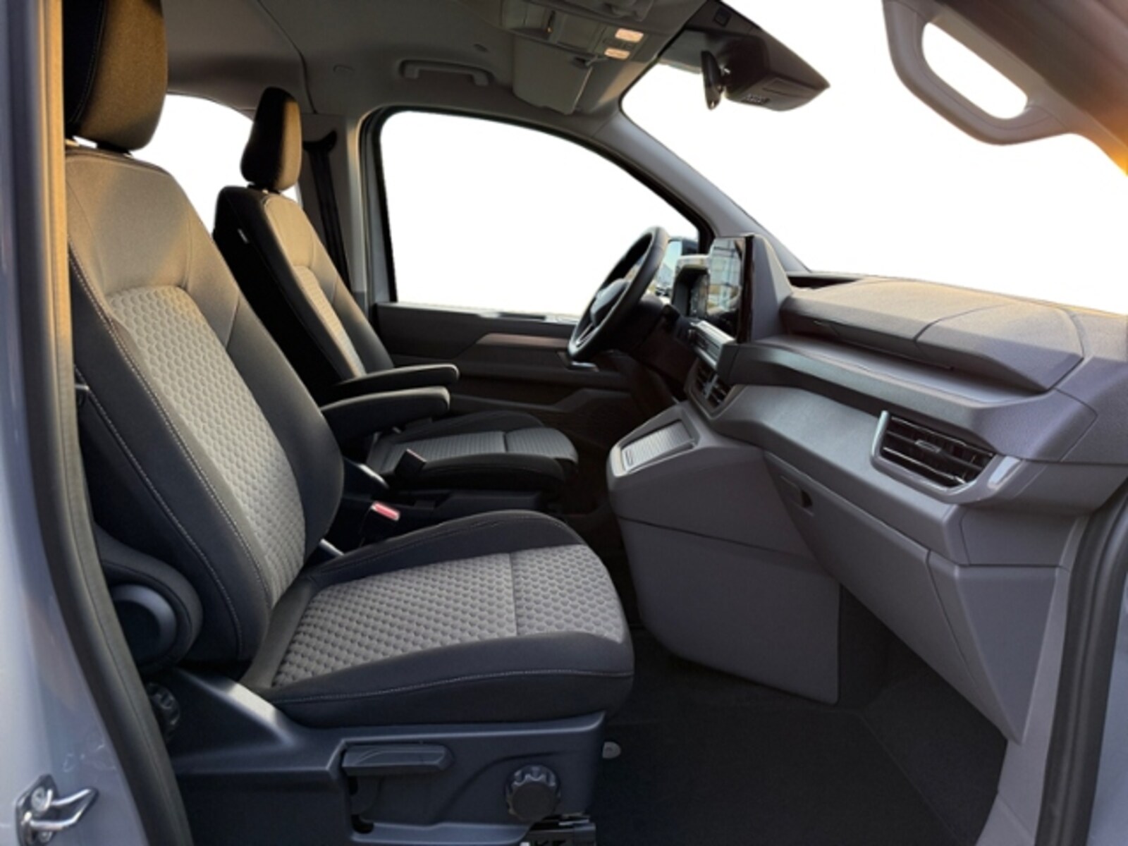 Volkswagen Caravelle – Bild 15