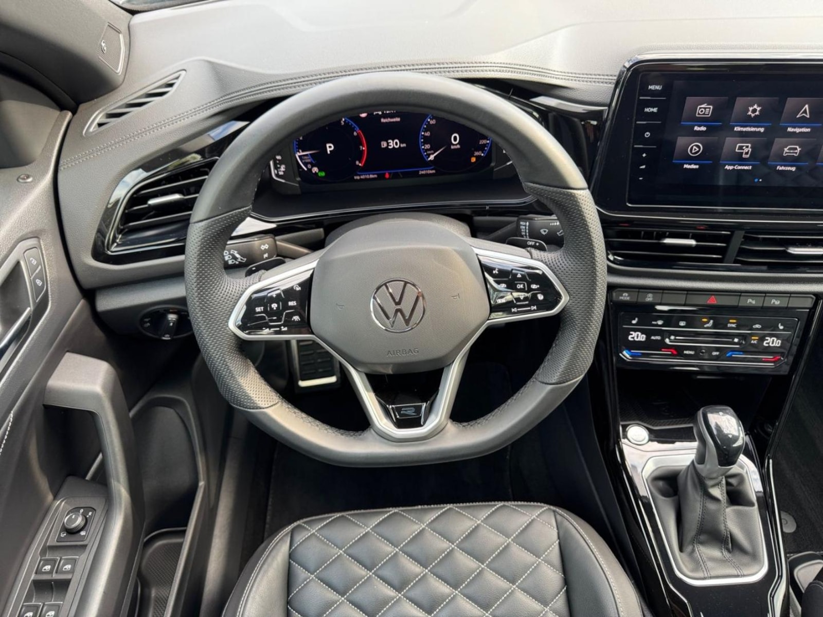 Volkswagen T-Roc Cabriolet – Bild 11