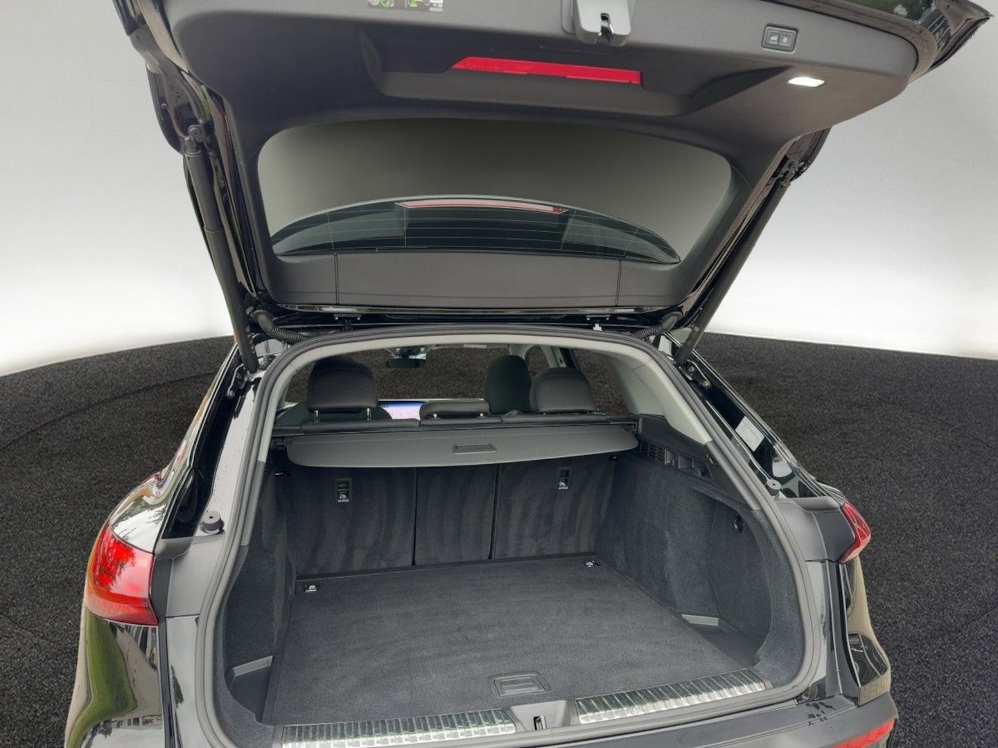 Bild über Audi Q5 SUV TFSI quattro 150 kW S tronic - für weitere Informationen kontaktieren Sie den Audi Partner