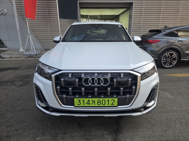 Audi Q7 50 TDI quattro 210 286 kW hp tiptronic 2