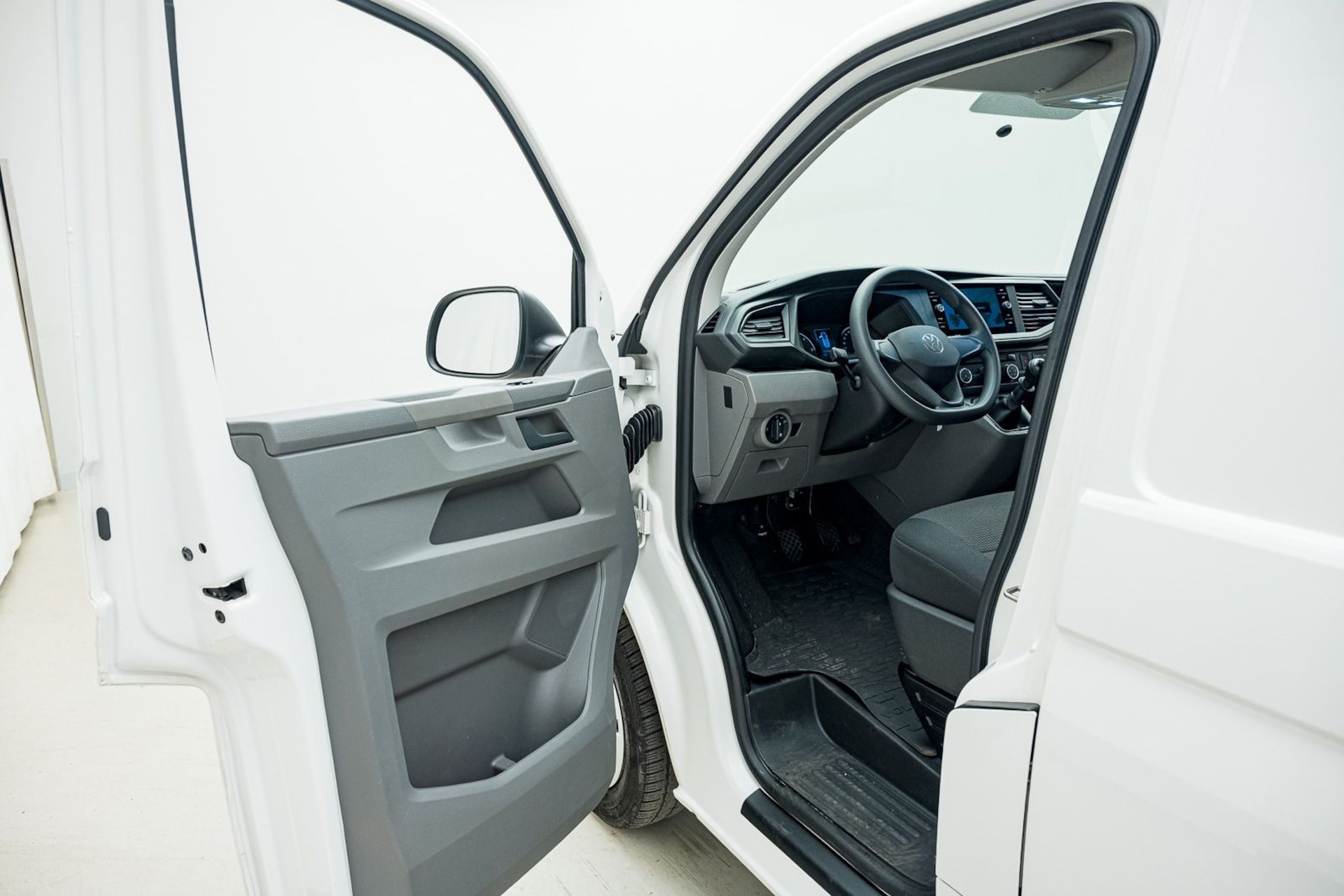 Volkswagen T6.1 Transporter Kasten kurzer Radstand