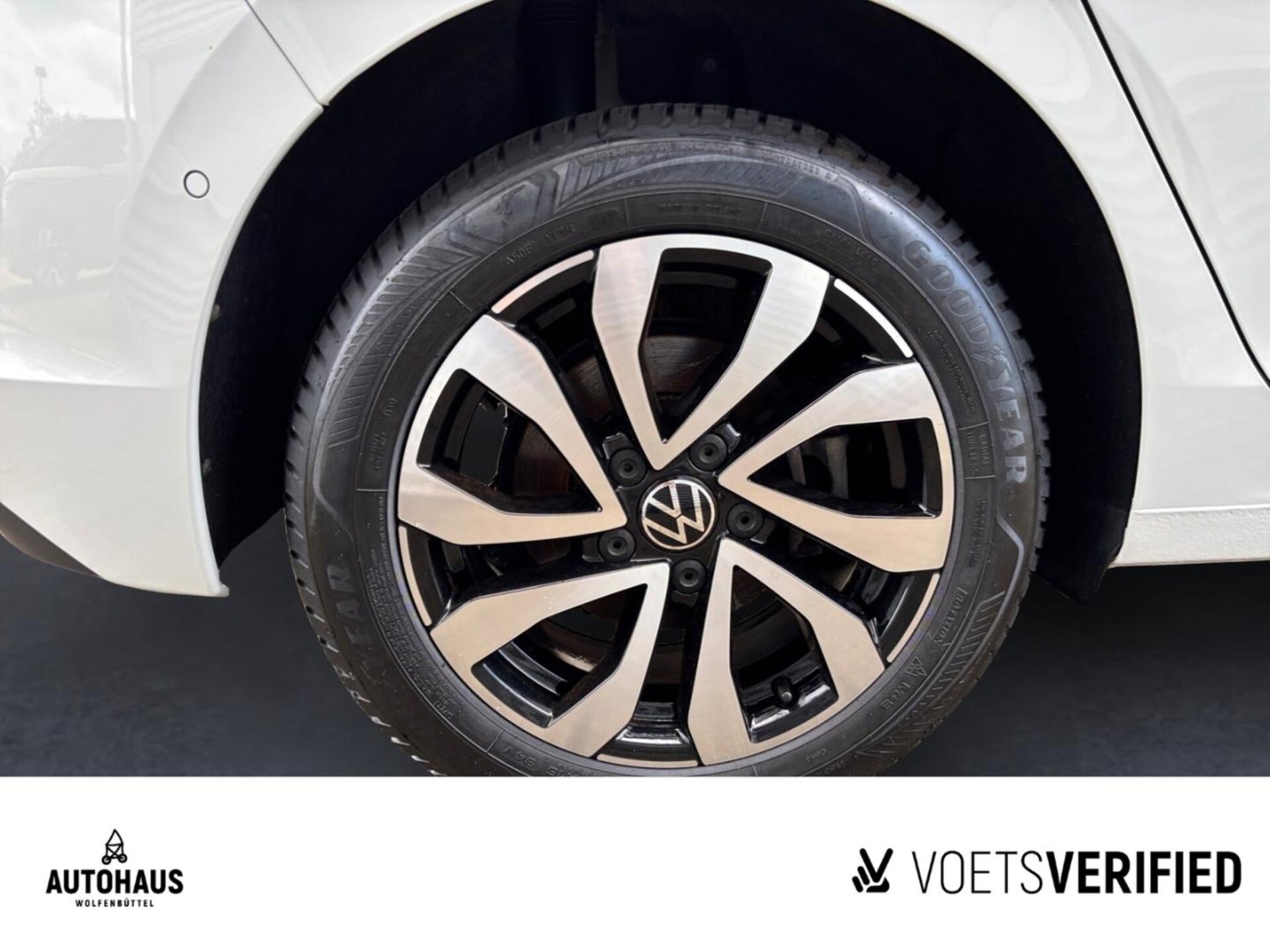 Volkswagen Golf Active