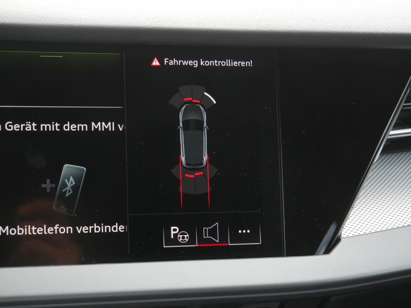 Bild über Audi S3 Sportback TFSI quattro S tronic - für weitere Informationen kontaktieren Sie den Audi Partner