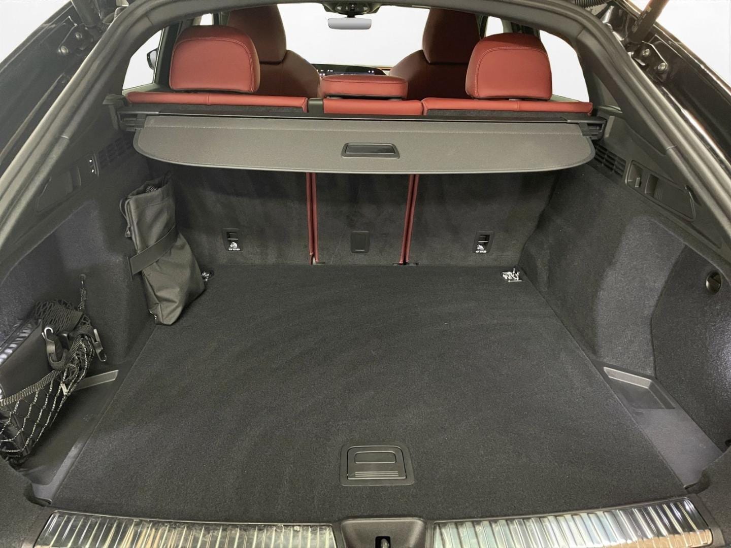 Bild über Audi SQ5 Sportback edition one mit Akzenten mythosschwarz TFSI 270 kW S tronic - für weitere Informationen kontaktieren Sie den Audi Partner
