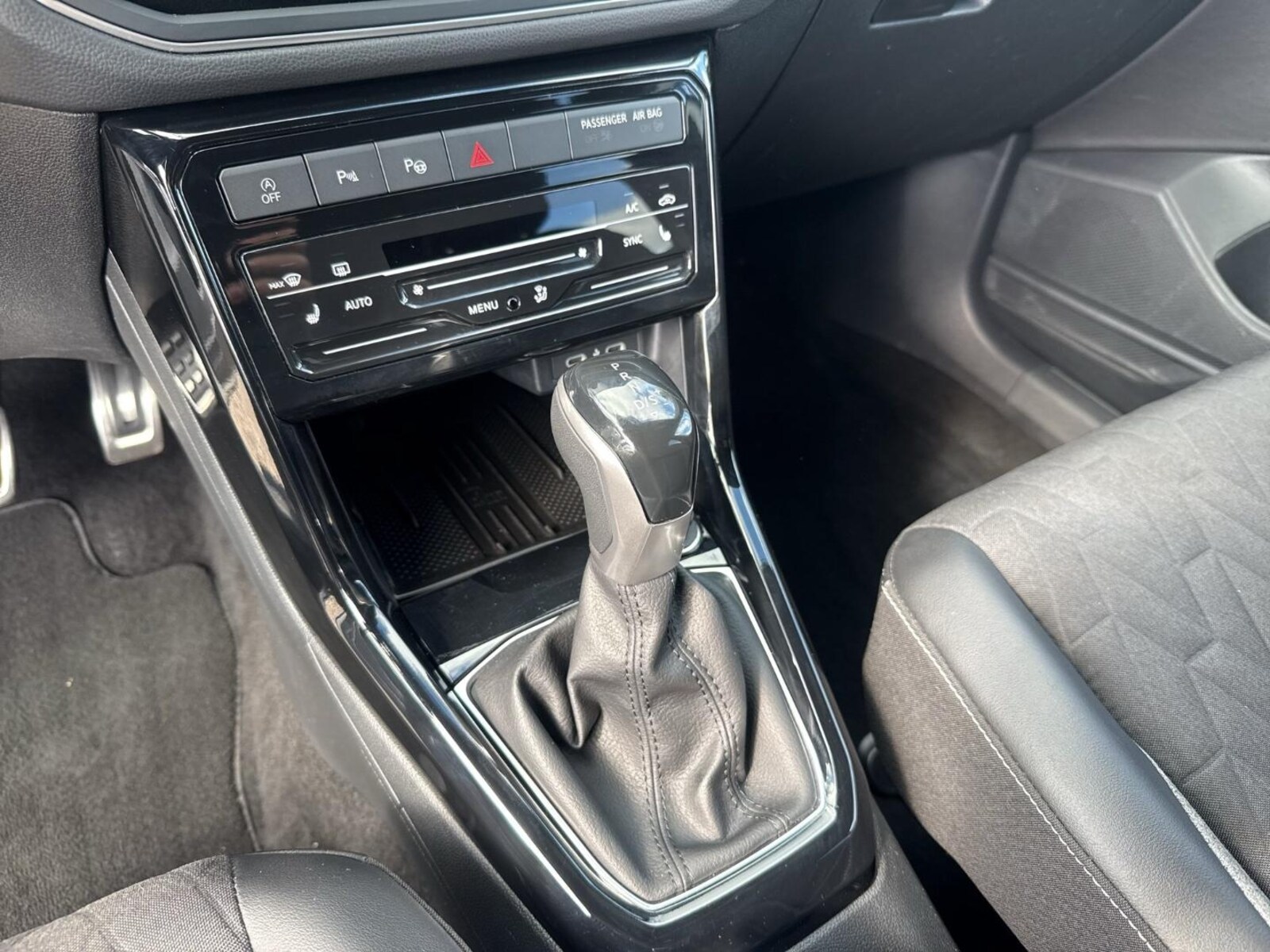 Volkswagen T-Cross – Bild 10