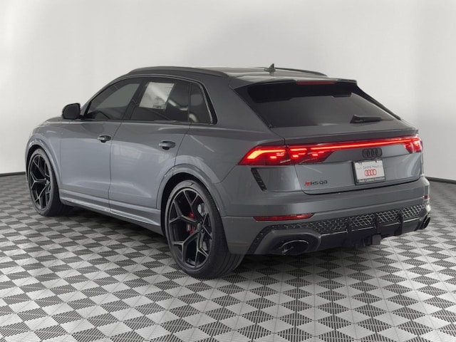 2026 Audi RS Q8 SUV performance